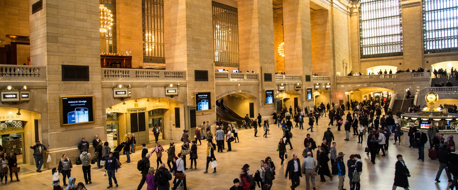 grand-central-station-in-new-york-14676504698CK