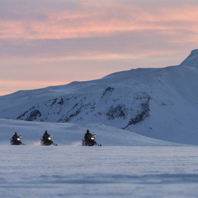 冰岛雪地摩托车www.nordicvs (1)