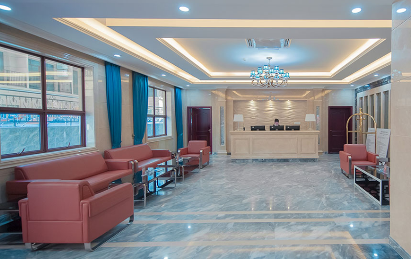 柬埔寨知名度假酒店 : 餐饮部 / 前厅部 / 市场销售部 / 工程部