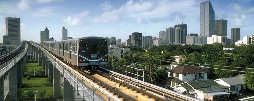 迈阿密地铁(metrorail)是佛罗里达州目前唯一一个采用高运量重型铁路