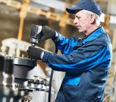 在企業(yè)級產(chǎn)品技術(shù)研發(fā)具有十多年的經(jīng)驗(yàn),曾開發(fā)多款百萬級企業(yè)產(chǎn)品